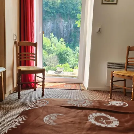 Apartman Apartment, By The Canal L Est,river Coney Vosges France